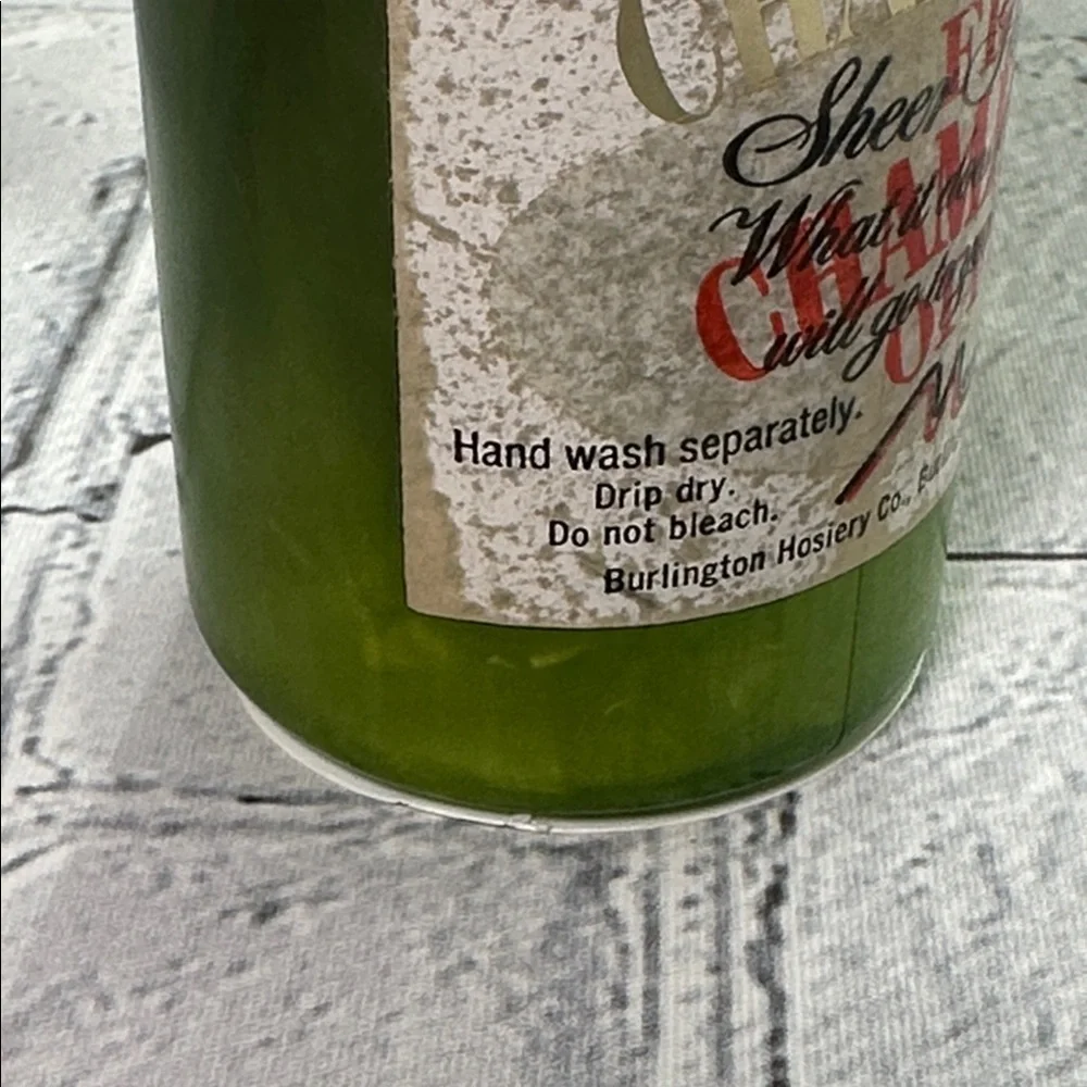 Burlington Champagne Bottle Novelty Sheer Pantyhose Navy Small 90lbs-120lbs VTG